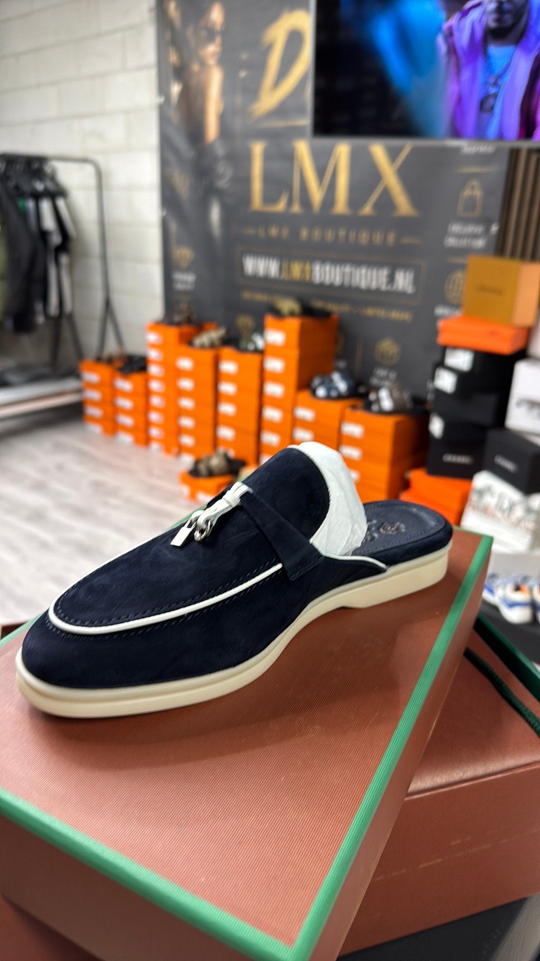 Loro piana size 38, Kleding | Dames, Ophalen of Verzenden, Zo goed als nieuw, Blauw, Sneakers of Gympen