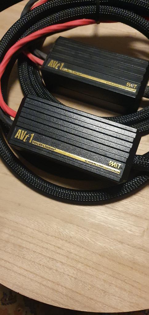 MIT AVT1 luidsprekerkabels, Audio, Tv en Foto, Audiokabels en Televisiekabels, Ophalen of Verzenden, Zo goed als nieuw, 2 tot 5 meter