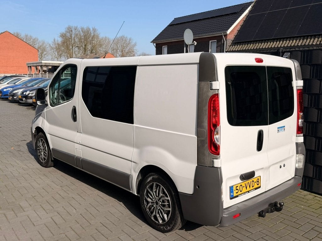 Renault Trafic 2.0 dCi T27 L1H1| WIT| ROLSTOELBUS| 4 PERS| N, Voorwielaandrijving, Stof, 4 cilinders, Renault