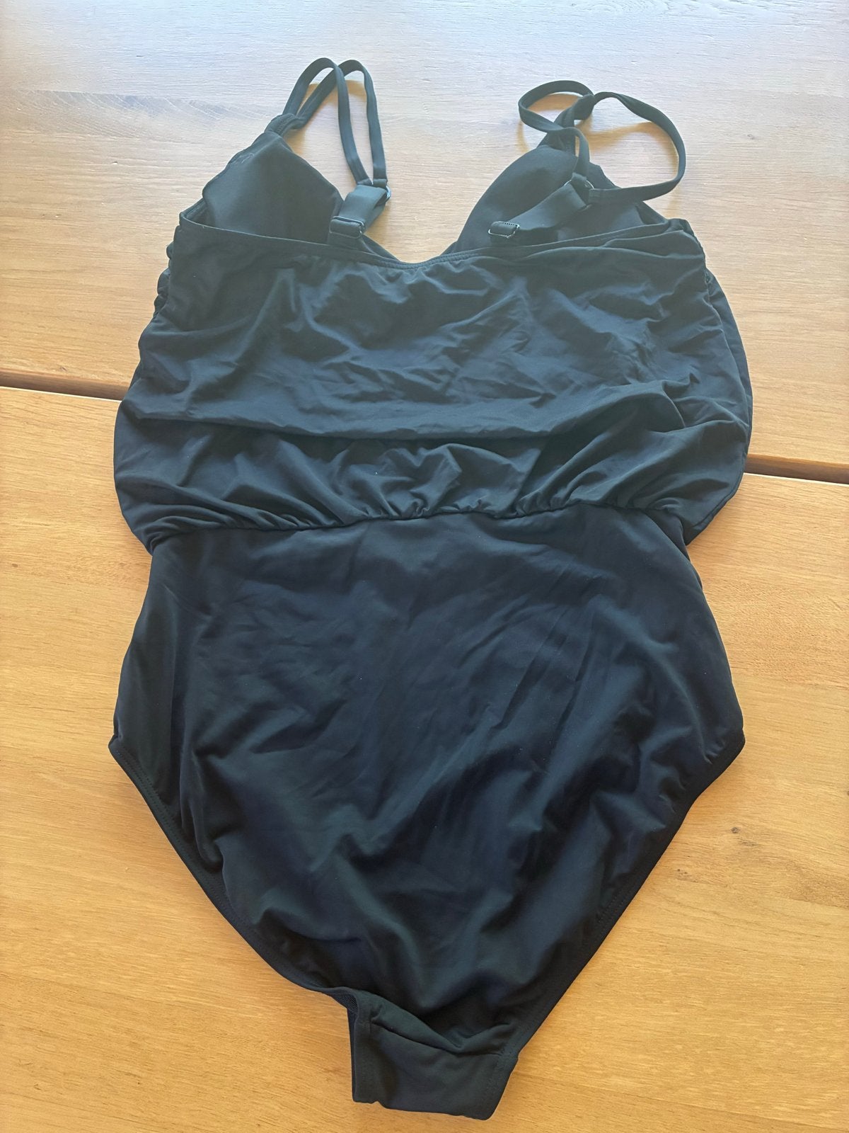 Beachwave Shaping Badpak Zwart - Nieuw met Leuke Details, Ophalen of Verzenden, Nieuw, Zwart, Badpak