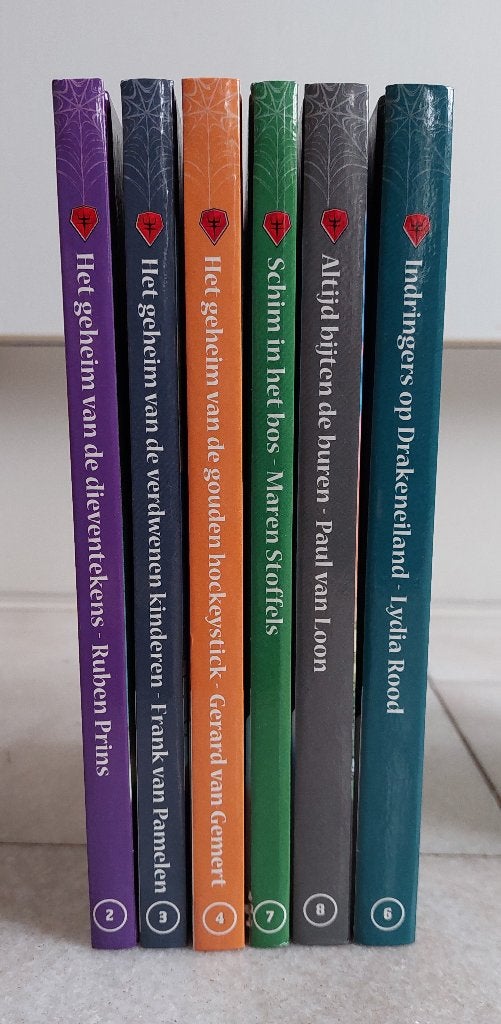 Kinderboeken ca. 10-14 jaar, Ophalen of Verzenden, Zo goed als nieuw, Diverse auteurs, Fictie