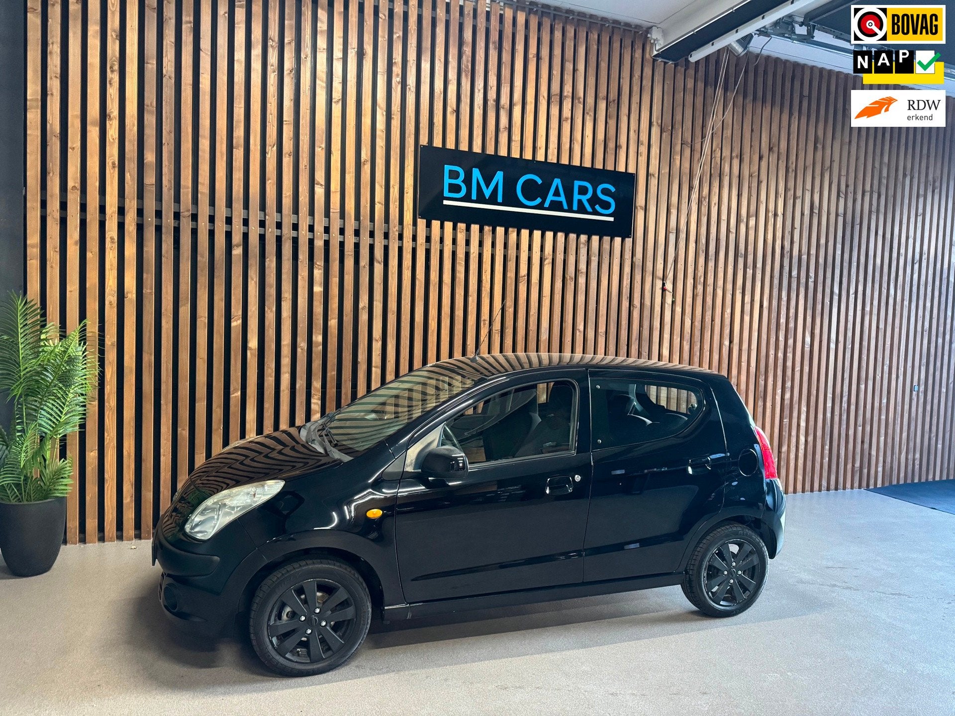 Nissan Pixo 1.0 Look Airco, Nieuwe koppeling,, Auto's, Nissan, Voorwielaandrijving, Euro 5, Gebruikt, 200 kg
