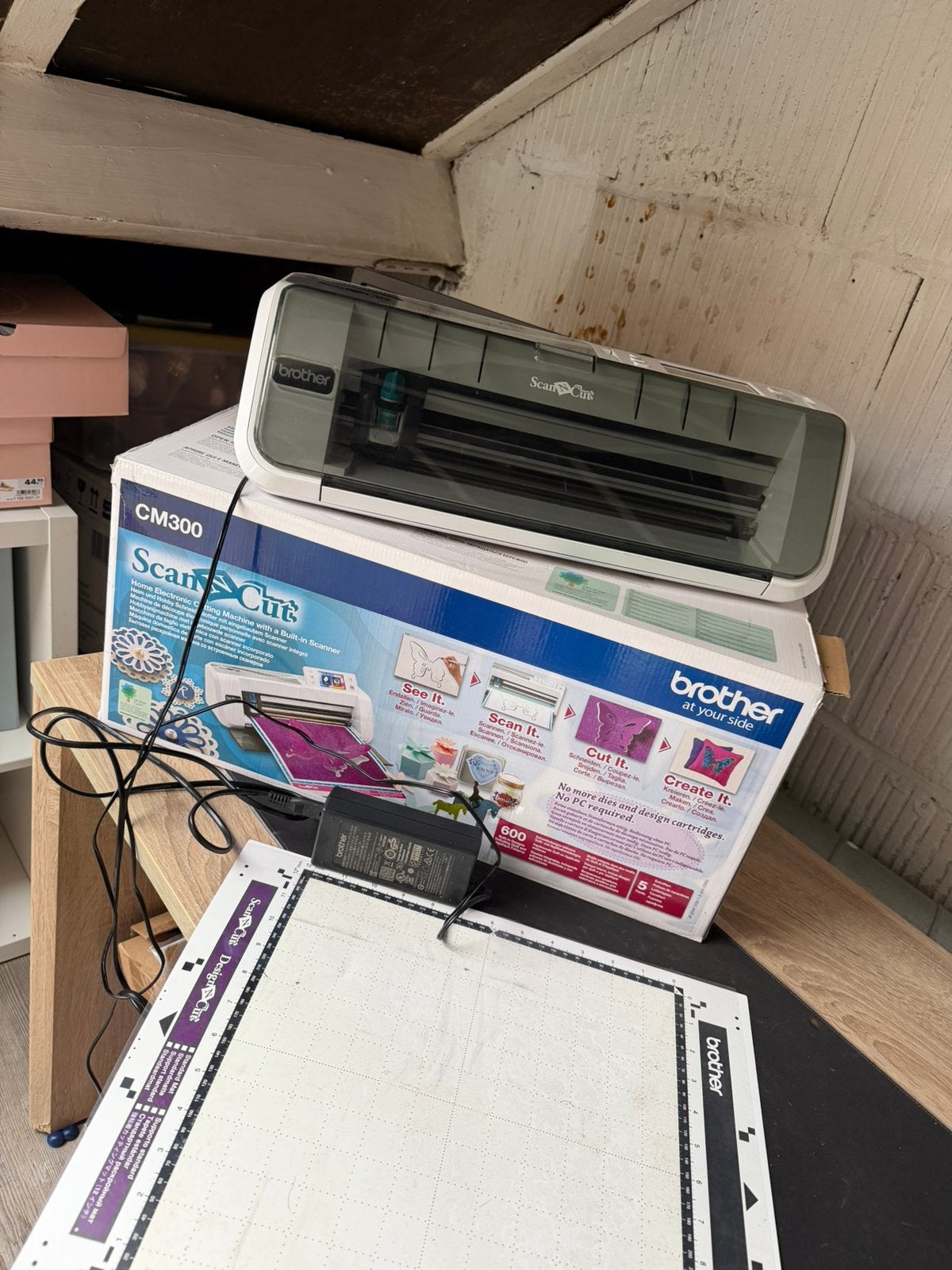Brother ScanNCut CM300 snijmachine, Ophalen, Geschikt voor karton, Overige thema's, Gereedschap of Toebehoren