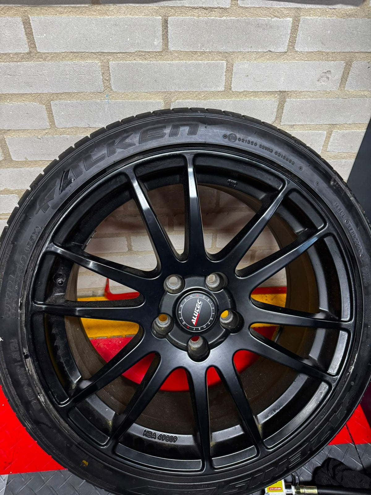 Alutec velg + band, Ophalen, Zo goed als nieuw