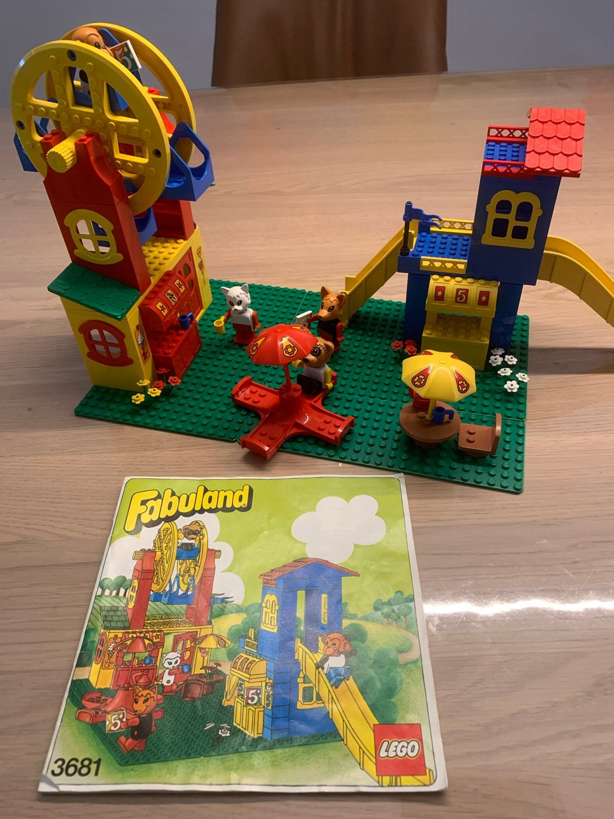 Lego Fabuland 3681 Pretpark - Compleet met doos en boekje, Overige thema's, Lego, Ophalen of Verzenden, Zo goed als nieuw