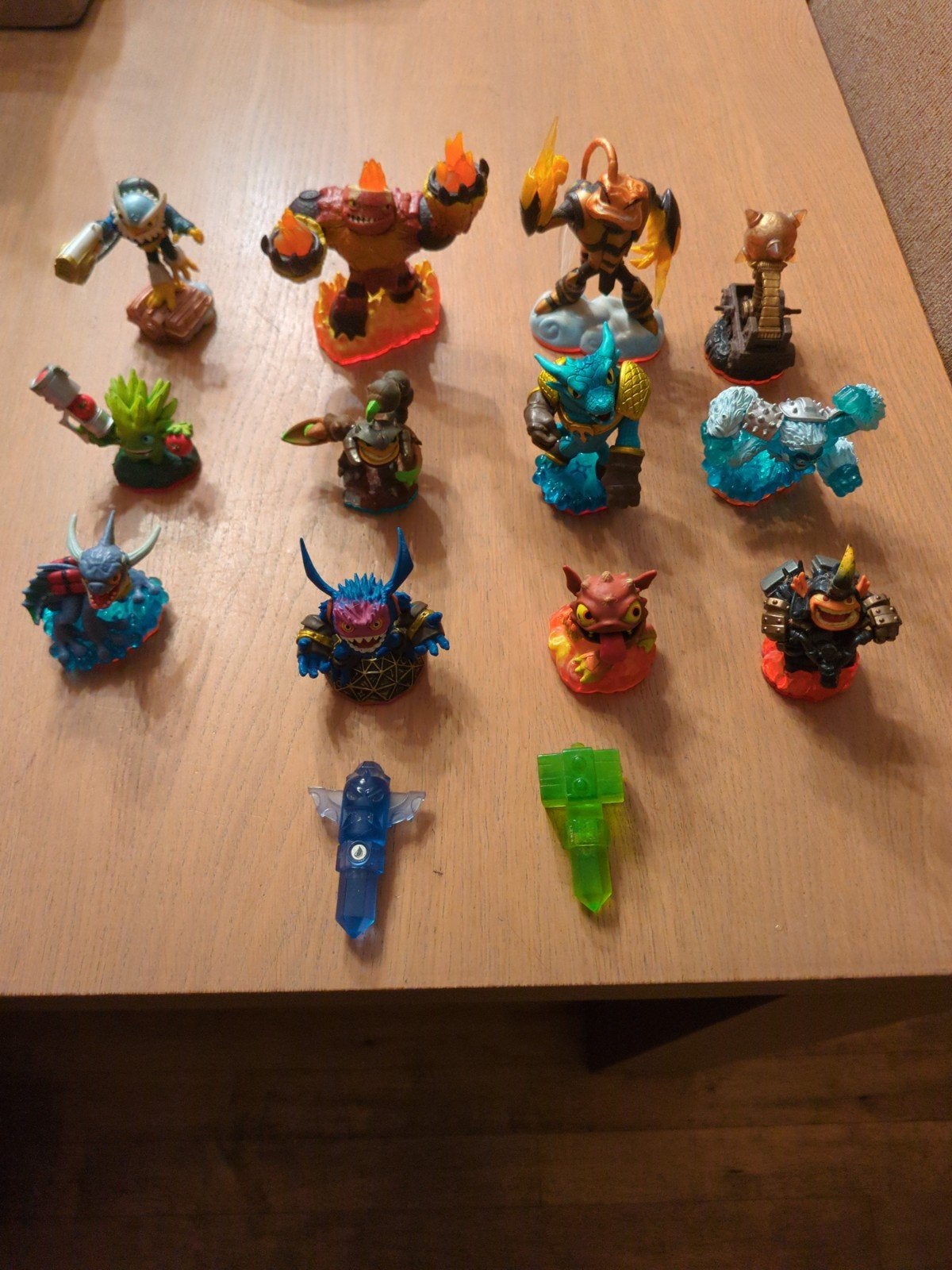 skylanders (bijna alles komt uit trap team), Ophalen of Verzenden, Gebruikt