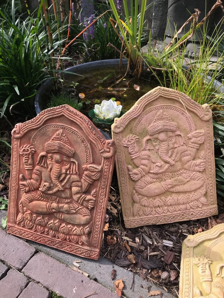 Ganesha decoratie tegel zandsteen boeddha, Huis en Inrichting, Verburgt Vintage, Steen/keramiek, Nieuw, https://verburgtvintage.nl/#contact