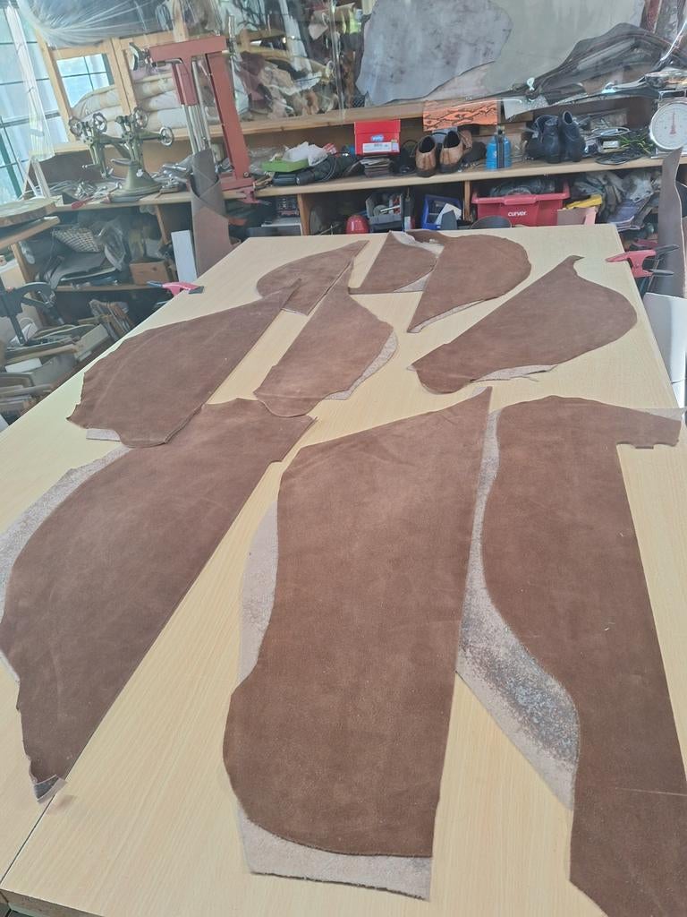 Grootte leder reststukken ,Dikte 3,9 mm., Bruin, Leer of Kunstleer, Nieuw, Ophalen of Verzenden
