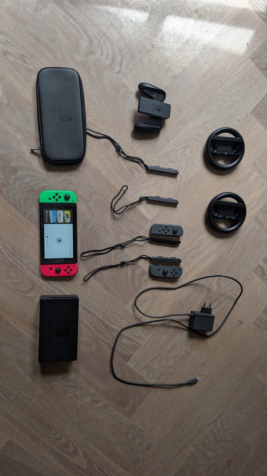 Nintendo Switch met 4 joy cons, Ophalen of Verzenden, Gebruikt, Met 3 controllers of meer, Switch Original