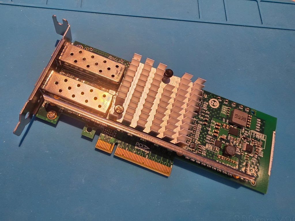 Intel 82599ES 10Gb Netwerkkaart 2x SFP+, Ophalen of Verzenden, Zo goed als nieuw, Intern, Intel
