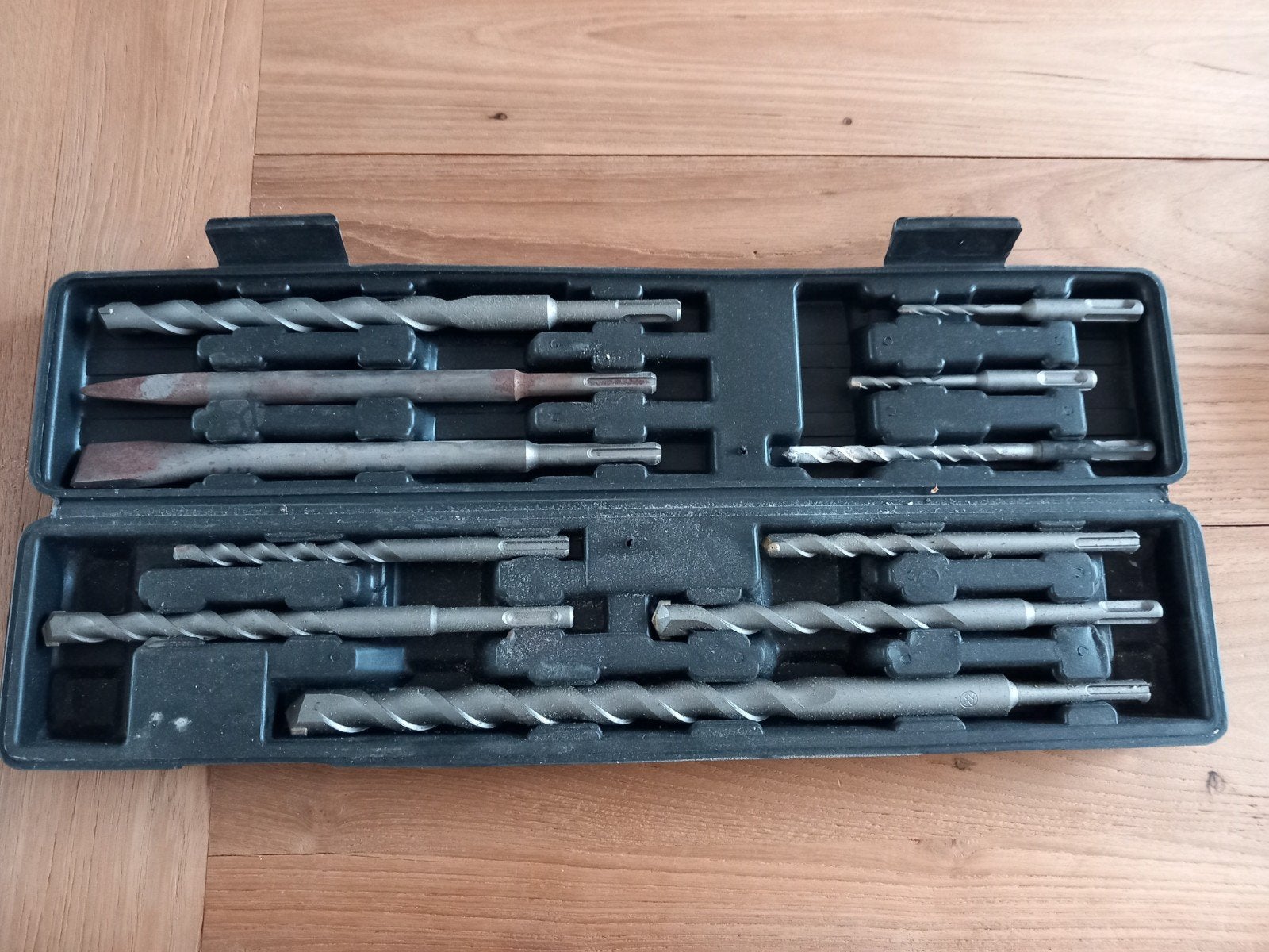 Boorhamer en beitelset in koffer - SDS Plus, Ophalen of Verzenden, Gebruikt, Boor- en/of Breekhamer