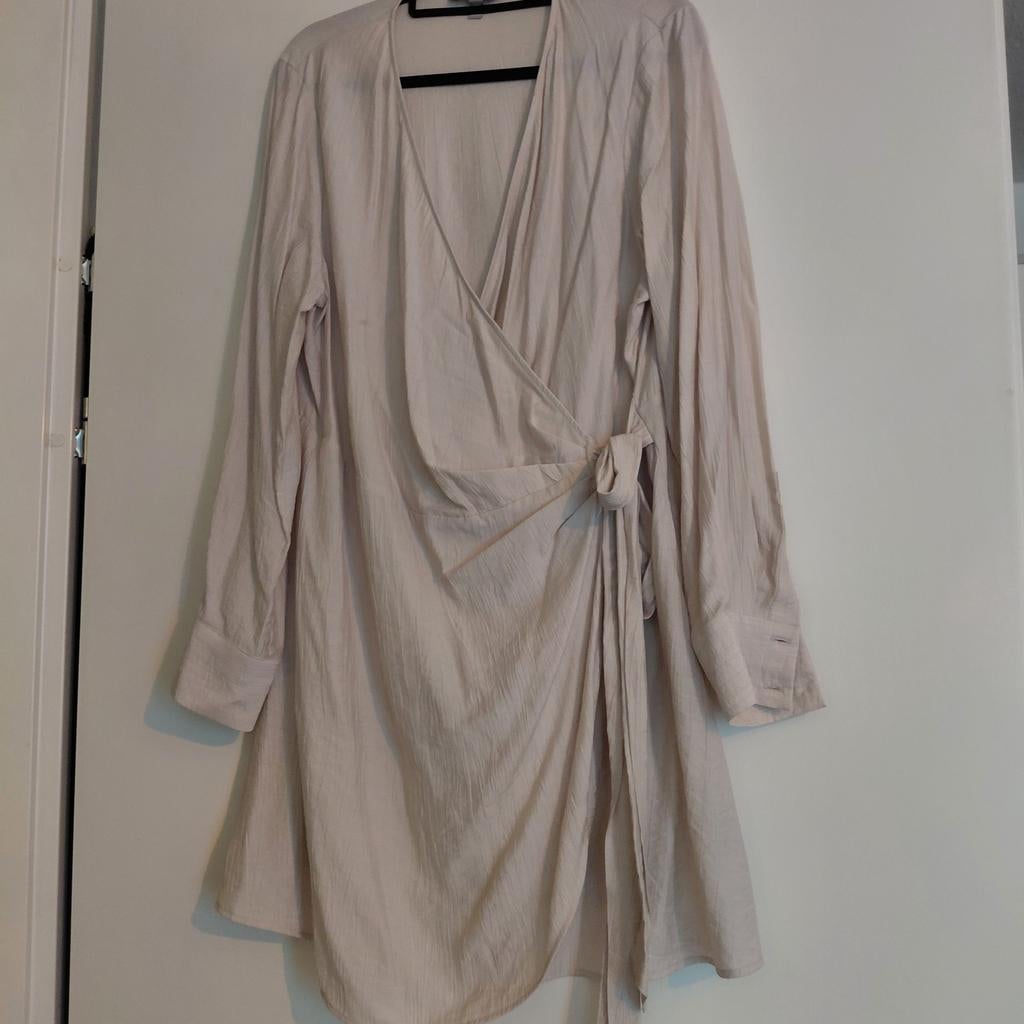 Leuk voor een feestje,  kan als jurk of broek er onder .xl, Ophalen of Verzenden, Zo goed als nieuw, Maat 42/44 (L), Beige