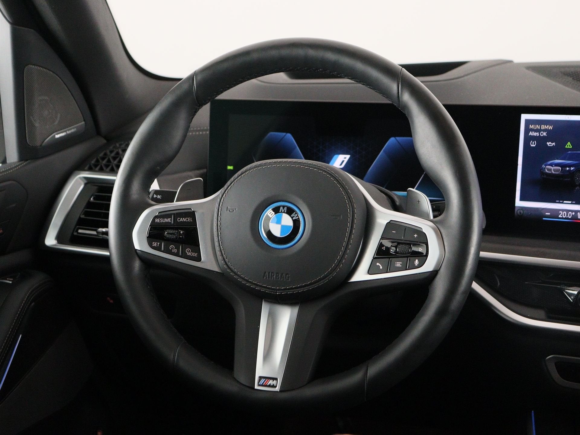 BMW X5 xDrive50e M sport pro (bj 2025, automaat), Auto's, Automaat, Gebruikt, 2395 kg, Met garantie (alle)