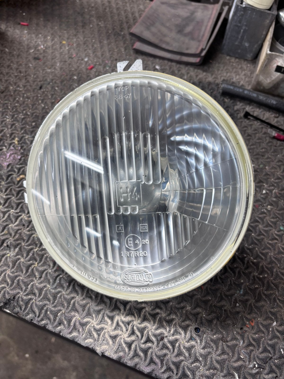 Koplamp nieuw hella escort mk2 h4, Ophalen, Nieuw
