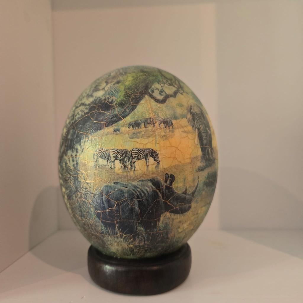 Struisvogel Ei, Verzamelen, Dierenverzamelingen, Zo goed als nieuw, Beeldje of Figuurtje, Ophalen of Verzenden