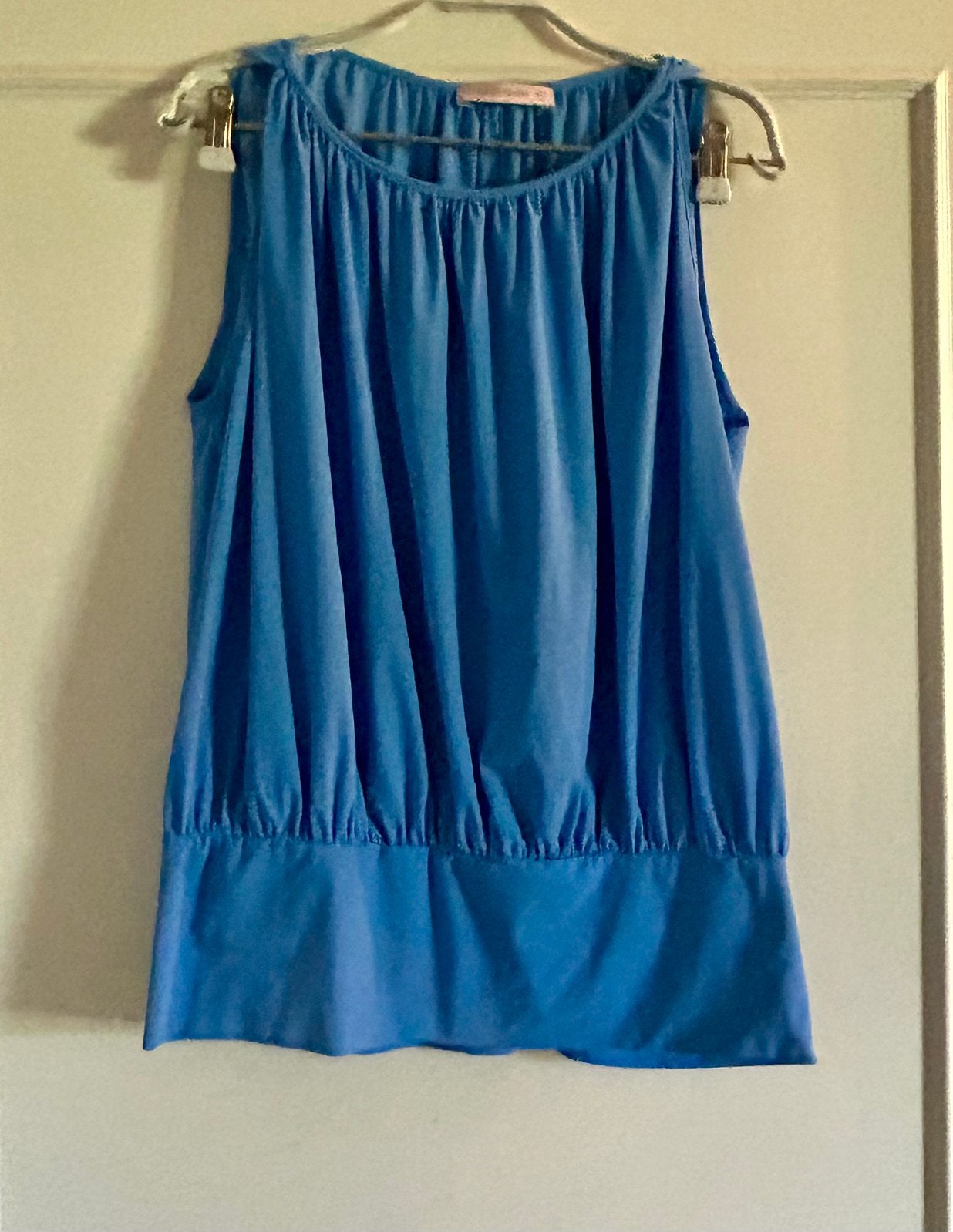 LichtBlauwe mouwloze Studio Anneloes top blouse in M, Kleding | Dames, Maat 38/40 (M), Zo goed als nieuw, Zonder mouw, Verzenden