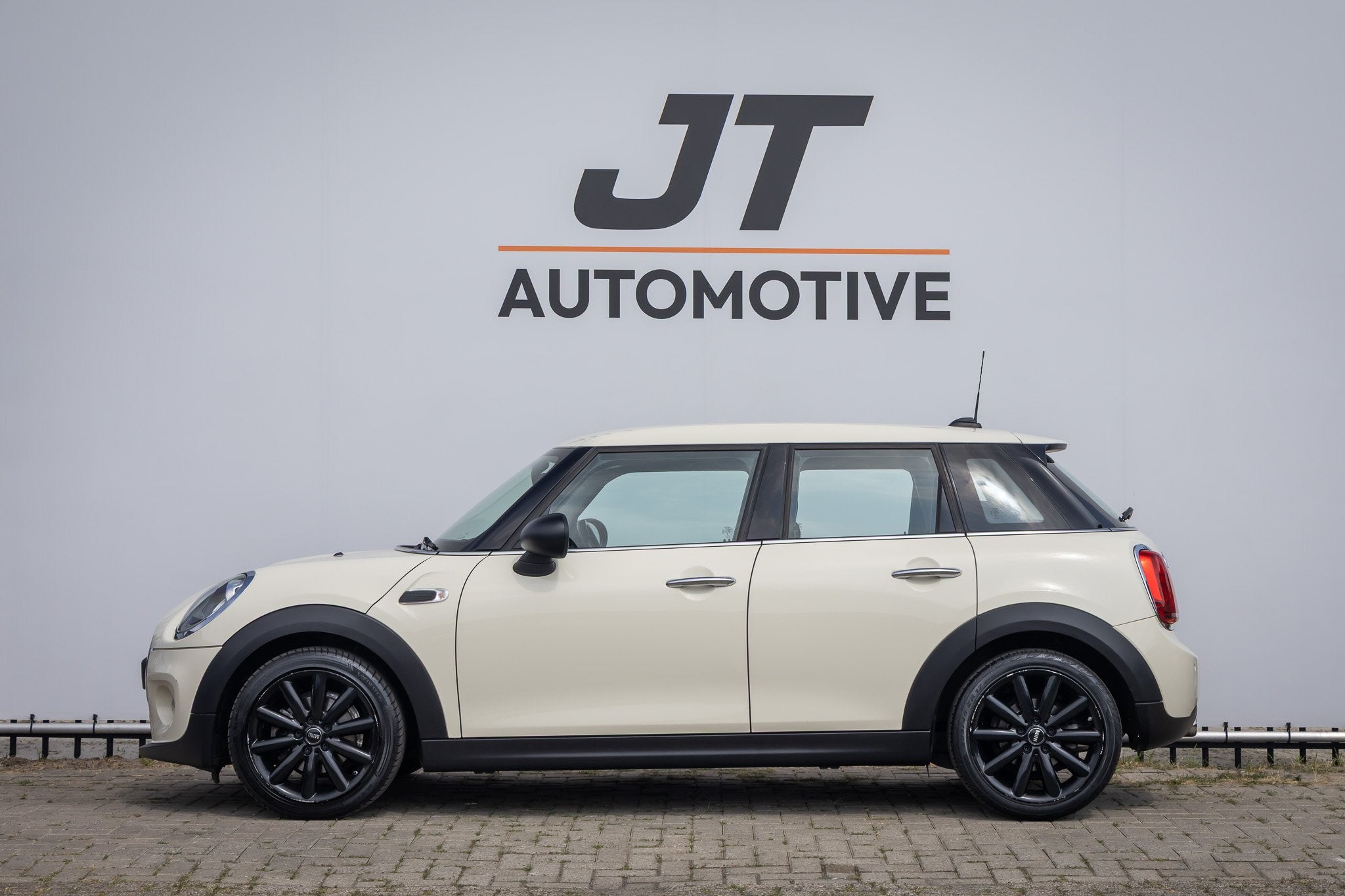 MINI One 1.2 One Business 5deurs nlauto digitaal scherm | pd, Auto's, Mini, 21 km/l, Gebruikt, Euro 6, 1198 cc