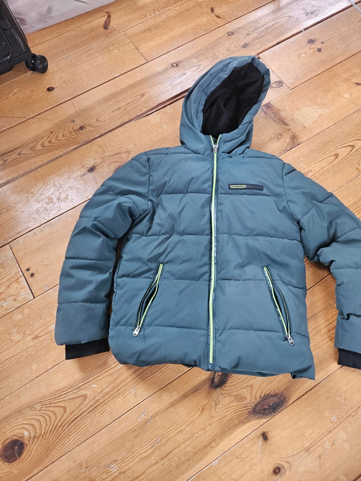 Vingino winterjas maat 134/140, Kinderen en Baby's, Gebruikt, Ophalen of Verzenden, Vingino, Jongen