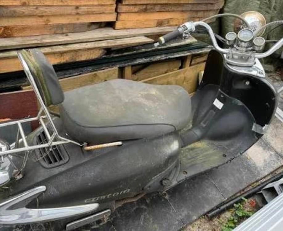 Loop sloop scooter gezocht (zonder kenteken), Fietsen en Brommers, Snorfietsen en Snorscooters, Ophalen of Verzenden, Benzine
