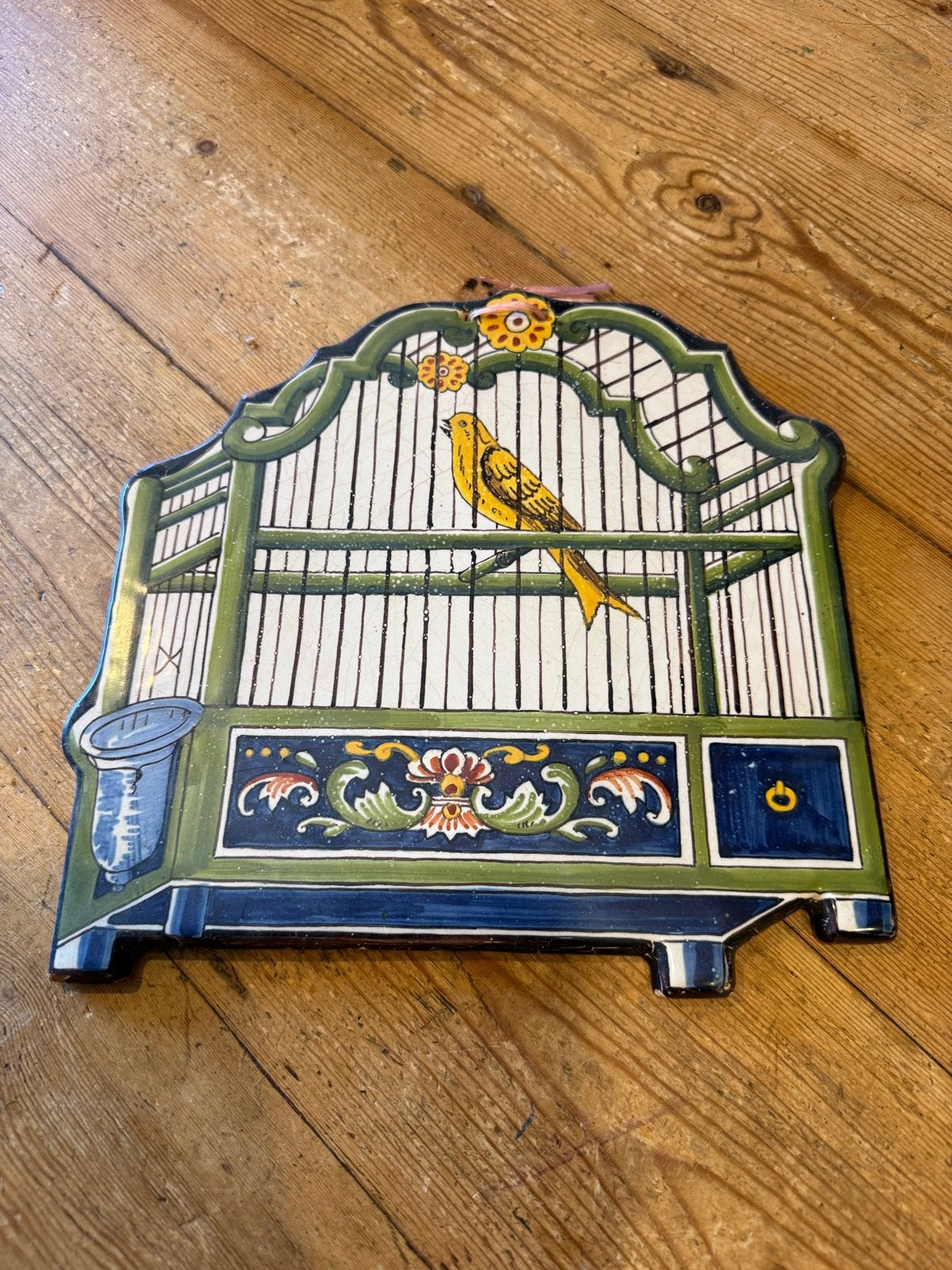 Koninklijke Tichelaar Makkum polychrome 'vogelkooi' plaque, Ophalen of Verzenden