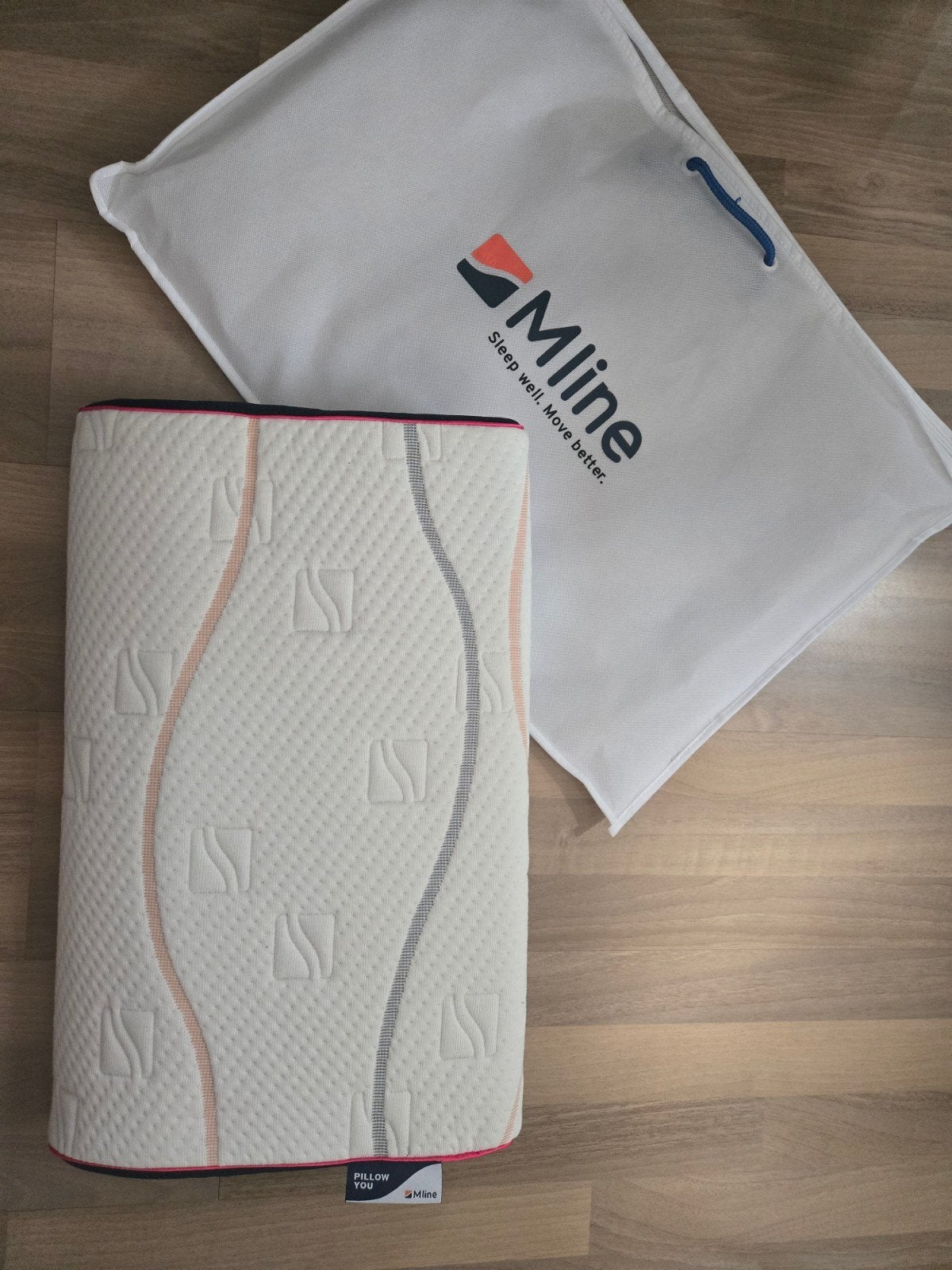 M line hoofdkussen pillow you Fuchia, Huis en Inrichting, Slaapkamer | Beddengoed, Eenpersoons, Wit, Nieuw, Ophalen of Verzenden