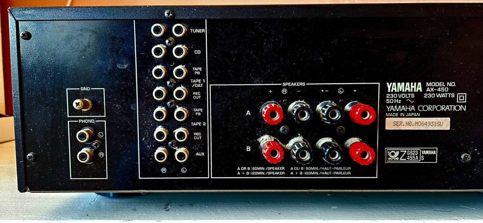 Foto 2 van Yamaha AX-450 Stereo Versterker