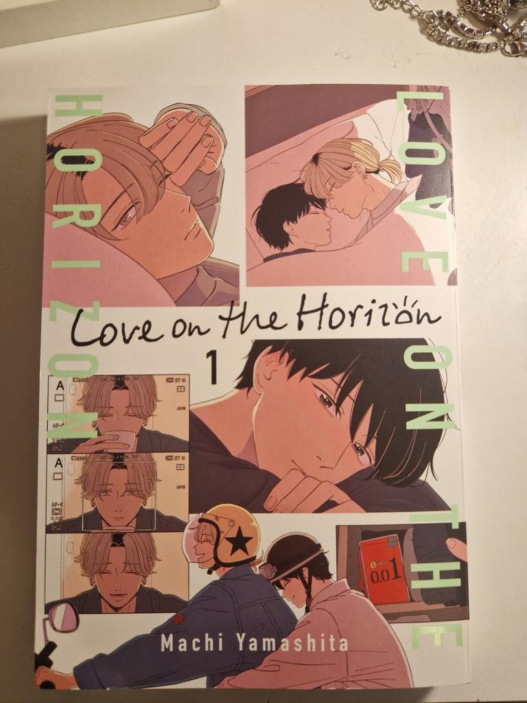 Love on the horizon Engelse bl manga, Ophalen, Zo goed als nieuw, Machi Yamashita