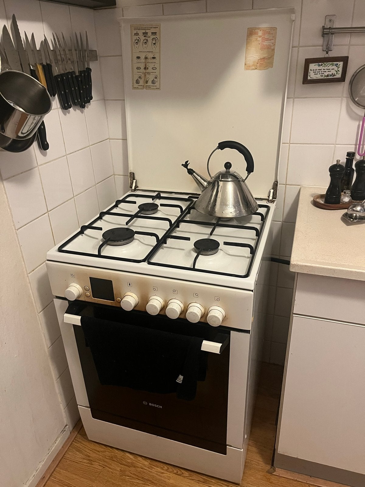Bosch gasfornuis met oven en sledes - Oud maar goed, Witgoed en Apparatuur, Fornuizen, Ophalen, Gebruikt, 60 cm of meer, 4 kookzones
