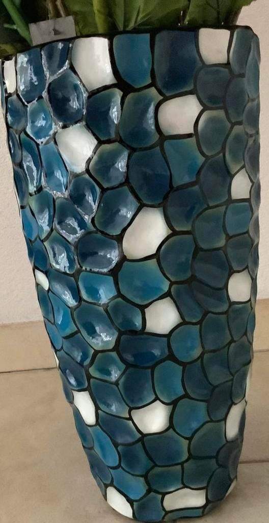 Blauwe vaas vd wereldwinkel, Blauw, Ophalen of Verzenden, Minder dan 50 cm, Glas