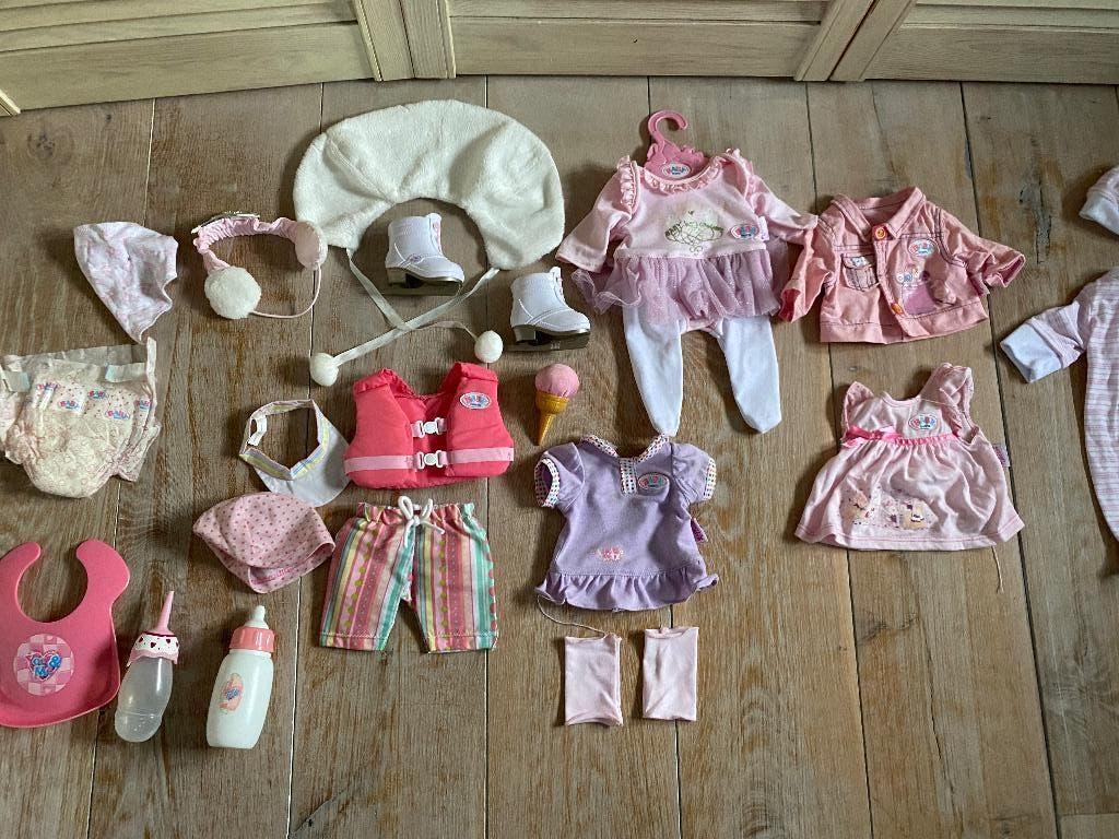 Baby born kleding schaatsen zwemvesr jurkjes, Ophalen of Verzenden, Gebruikt, Babypop