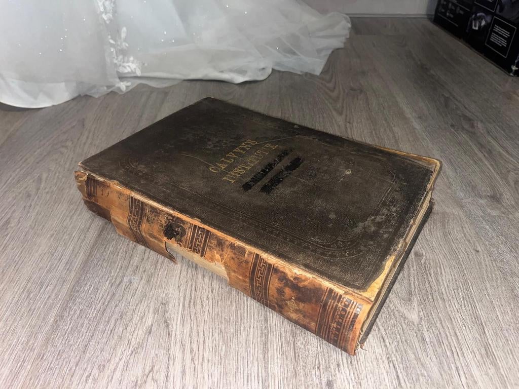 Institutie Calvijn met inleiding Abraham Kuyper (1889), Gelezen, Johannes Calvijn, Christendom | Protestants, Ophalen of Verzenden