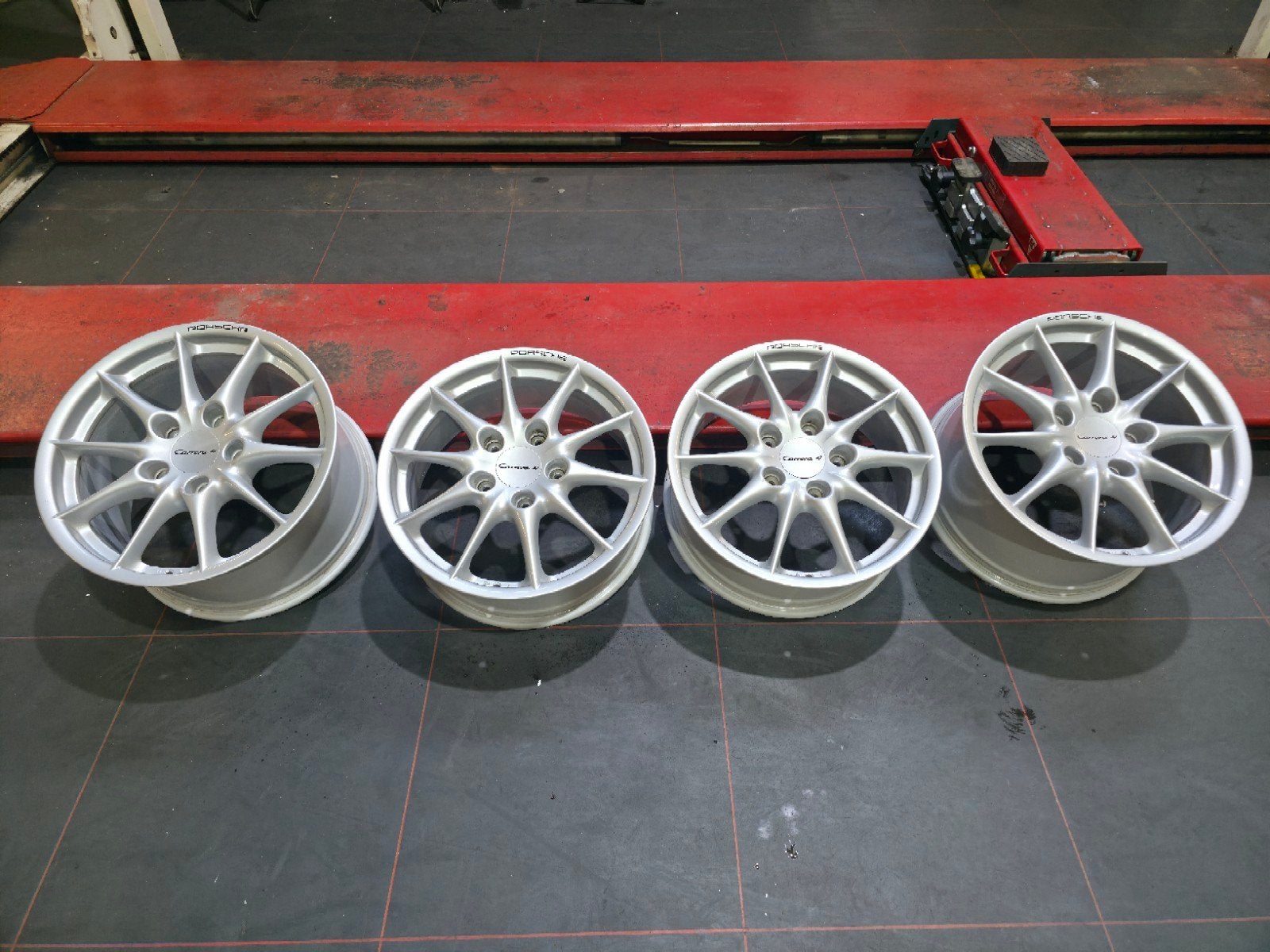 Set van 4 Porsche Carrera velgen - 17 inch, Ophalen, Gebruikt, Velg(en), 17 inch