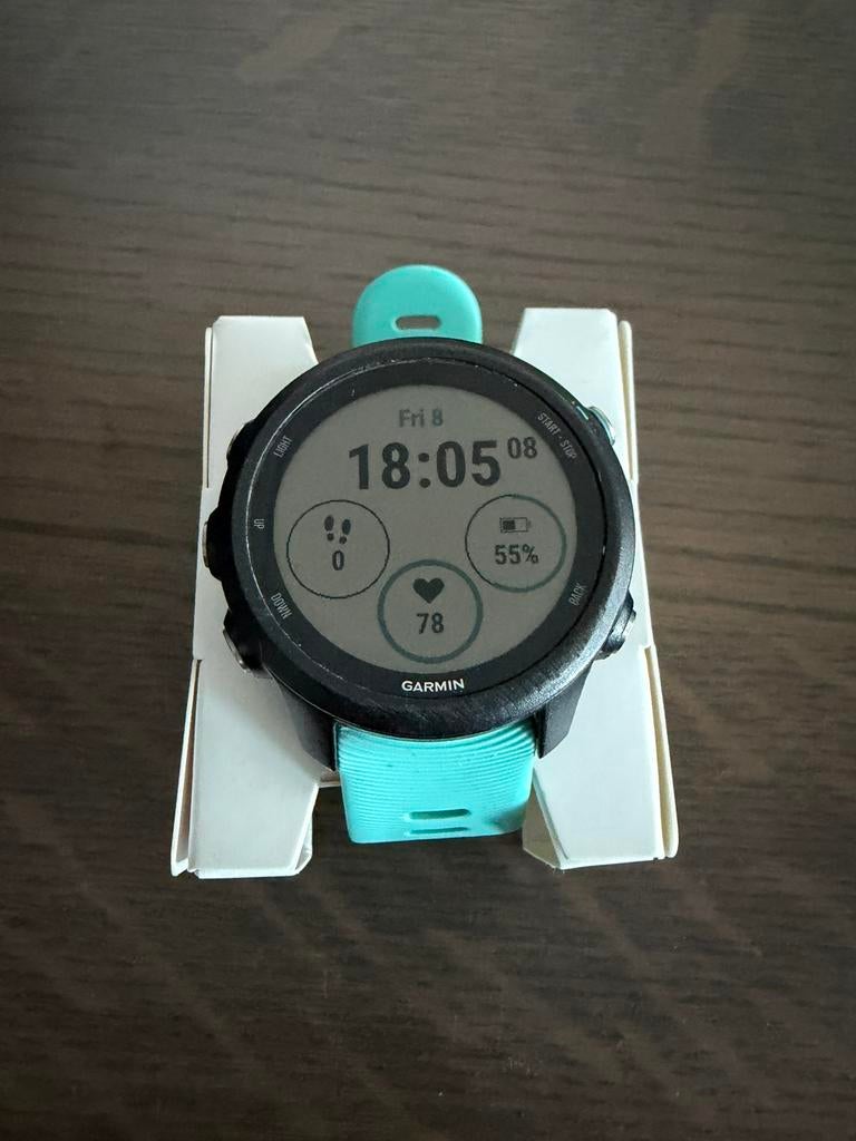 Garmin Forerunner 245 Music, Sieraden, Tassen en Uiterlijk, Sporthorloges, Gebruikt, Zwart, Ophalen of Verzenden, Waterdicht