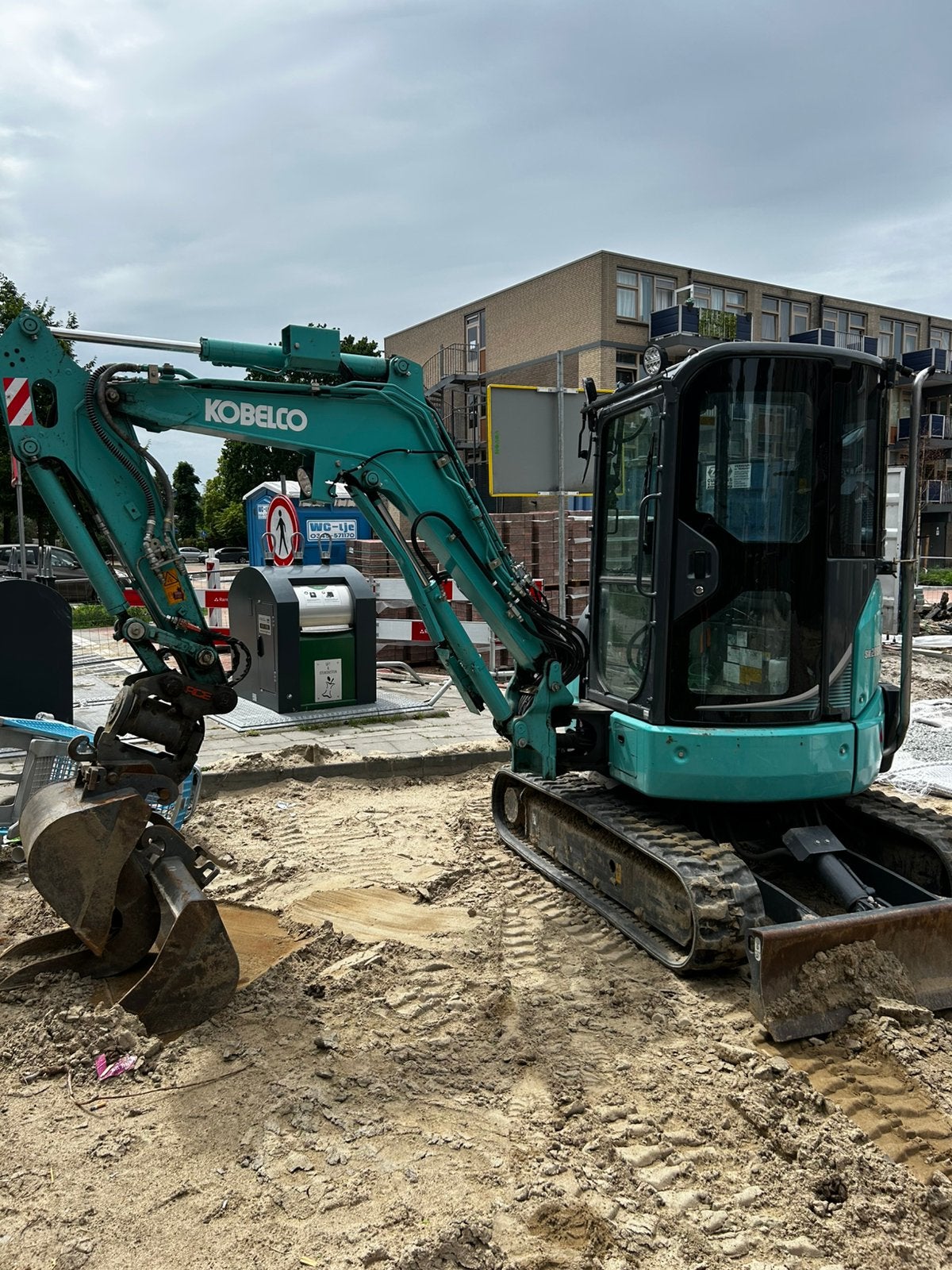 Kobelco sk28SR, Ophalen, Graafmachine