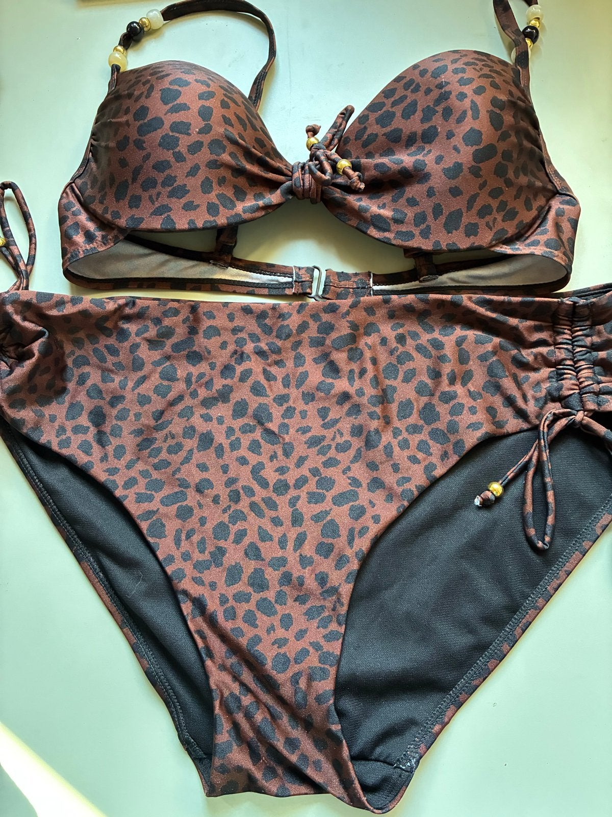 Wibra bikini 85C/44 met beugel en animal print, Ophalen of Verzenden, Zo goed als nieuw, Bruin, Bikini