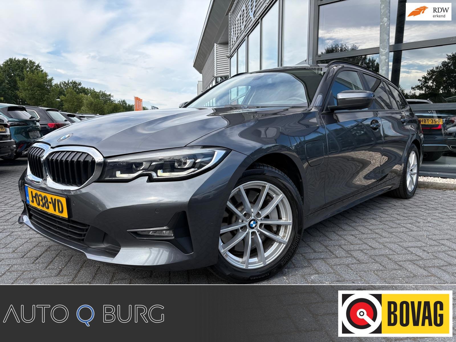 BMW 3-serie Touring 330e eDrive Edition | Stoelverwarming |
