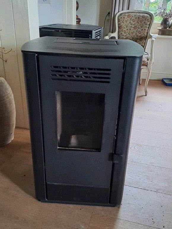 Pelletkachel Julia Next 8 kw, Huis en Inrichting, Kachels, Ophalen of Verzenden, Overige brandstoffen, Pelletkachel