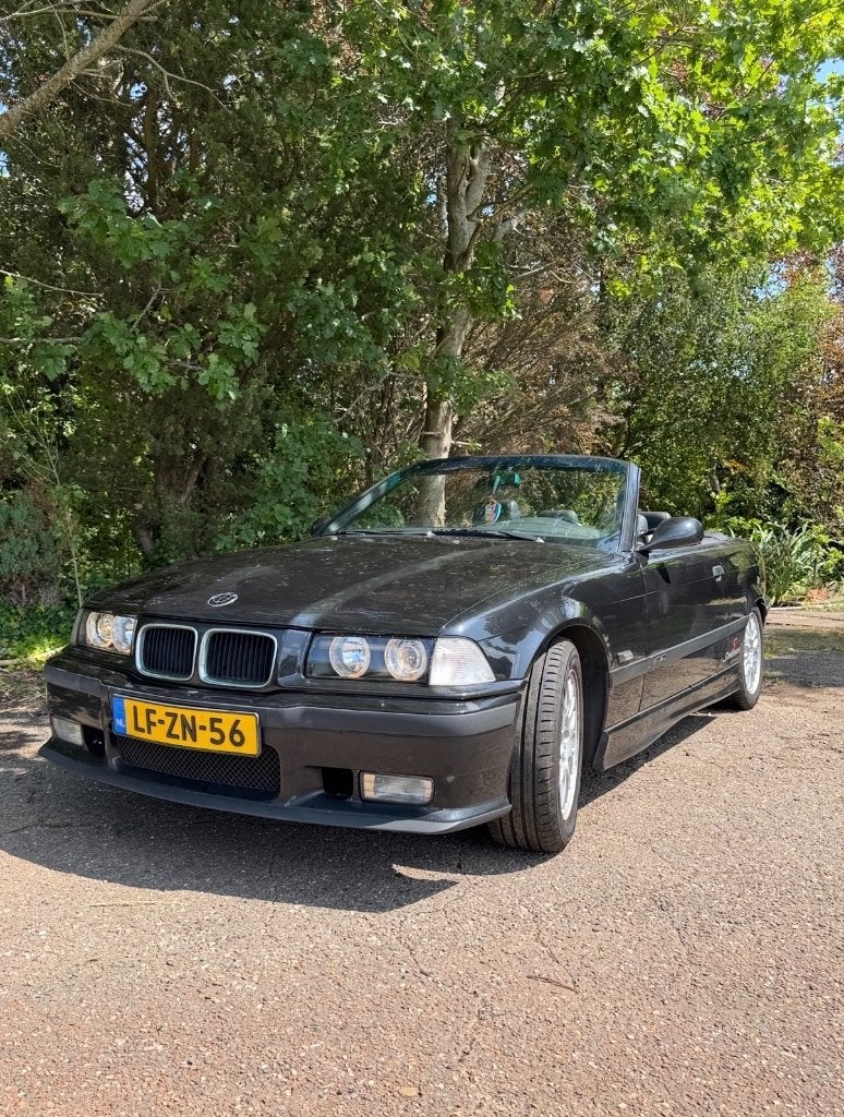 BMW 3-Serie 1.8 I 318 Cabriolet AUT 1995 incl hardtop, Auto's, BMW, Achterwielaandrijving, Zwart, 4 cilinders, Cabriolet