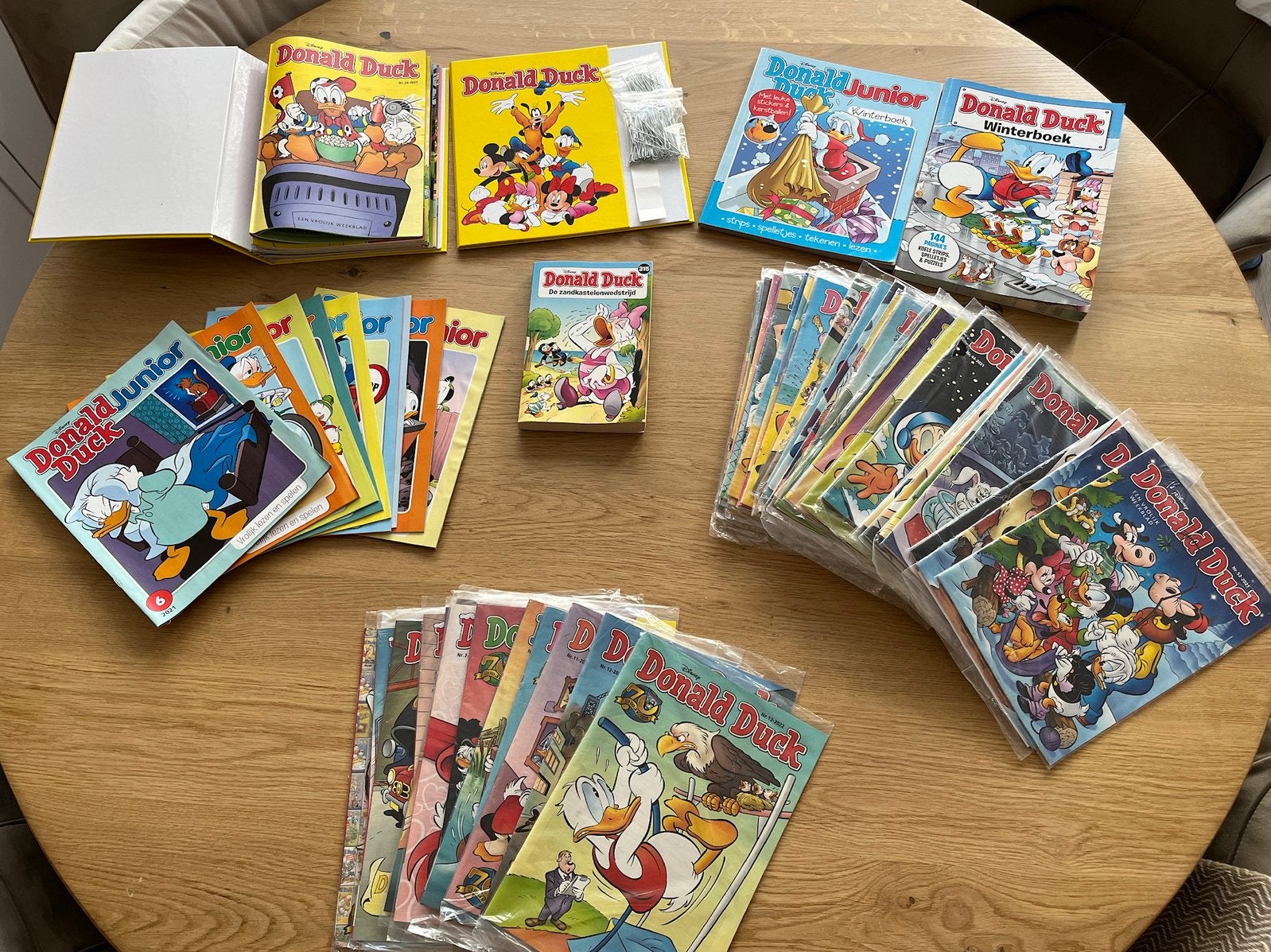 Collectie Donald Duck deels nieuw in folie, Ophalen of Verzenden, 1980 tot heden, Nederland, Tijdschrift