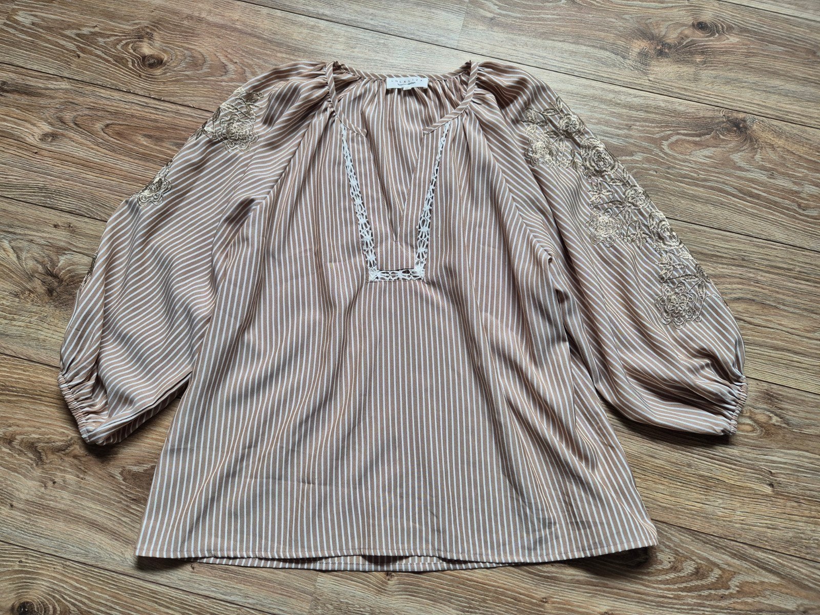 Lolaliza top maat M, Maat 38/40 (M), Beige, Nieuw, Ophalen of Verzenden