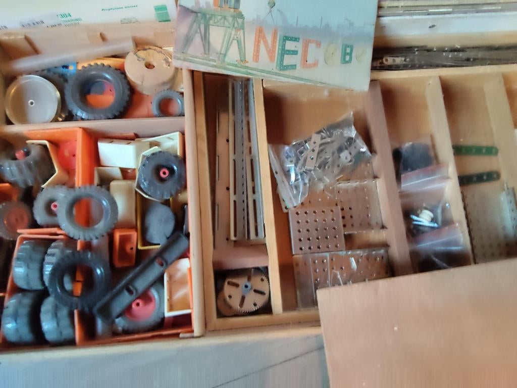 Bouwdozen MECCANO en NECOBO diverse, Ophalen of Verzenden