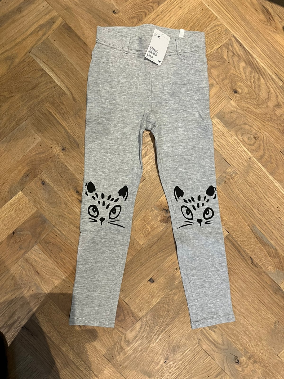 Nieuwe Grijze Tregging van H&M maat 128, Ophalen of Verzenden, Nieuw, Meisje, Broek