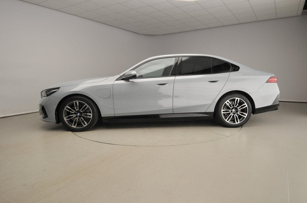 BMW 5 Serie Sedan 530e | M-Sportpakket | LED | Navigatie | A, Auto's, Automaat, 1998 cc, Achterwielaandrijving, 4 cilinders