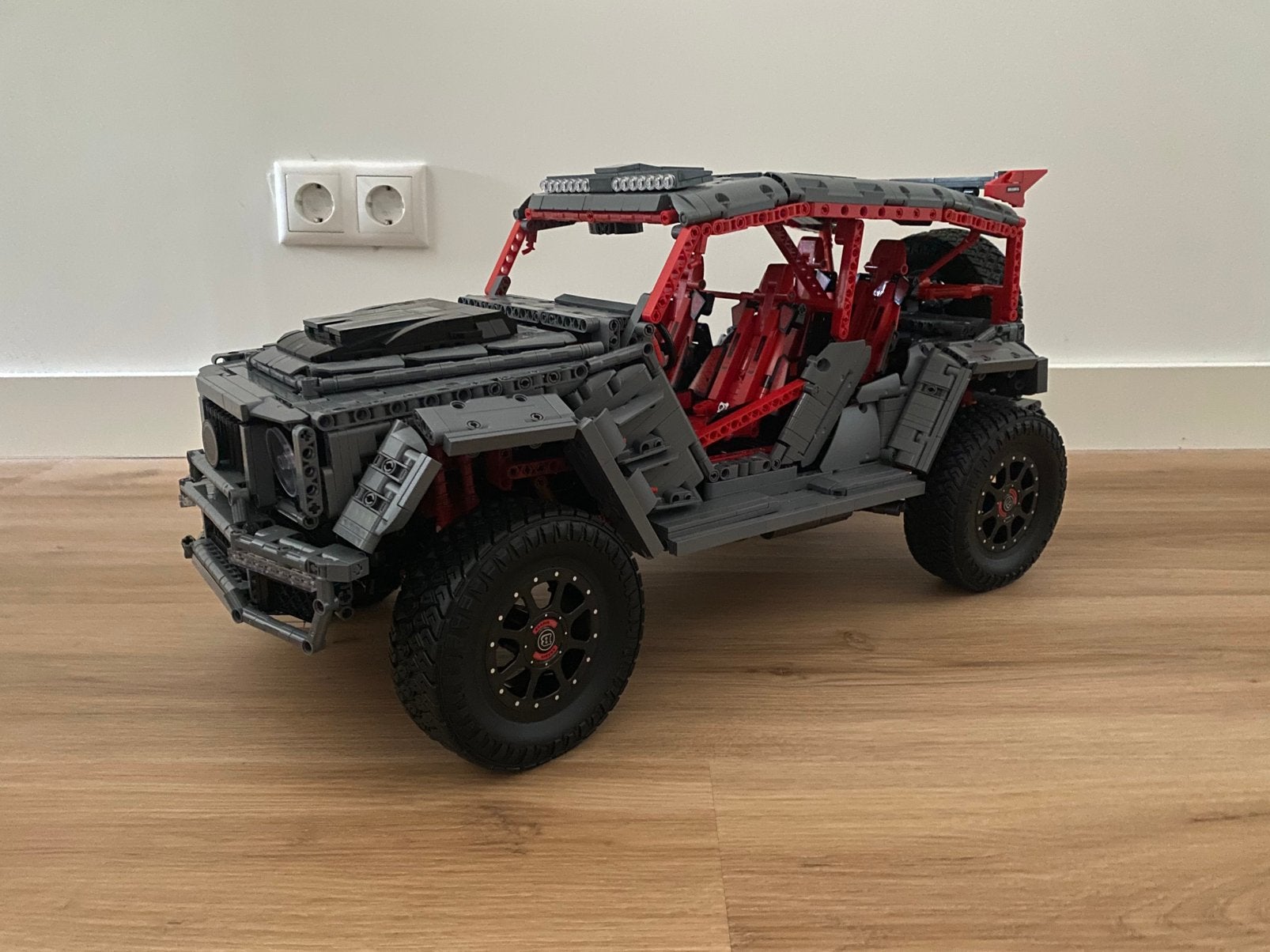 Blue Brixx Pro BRABUS Crawler 900 schaal 1:8 (Lego), Ophalen of Verzenden, Zo goed als nieuw, Groter dan 1:32, Overige merken