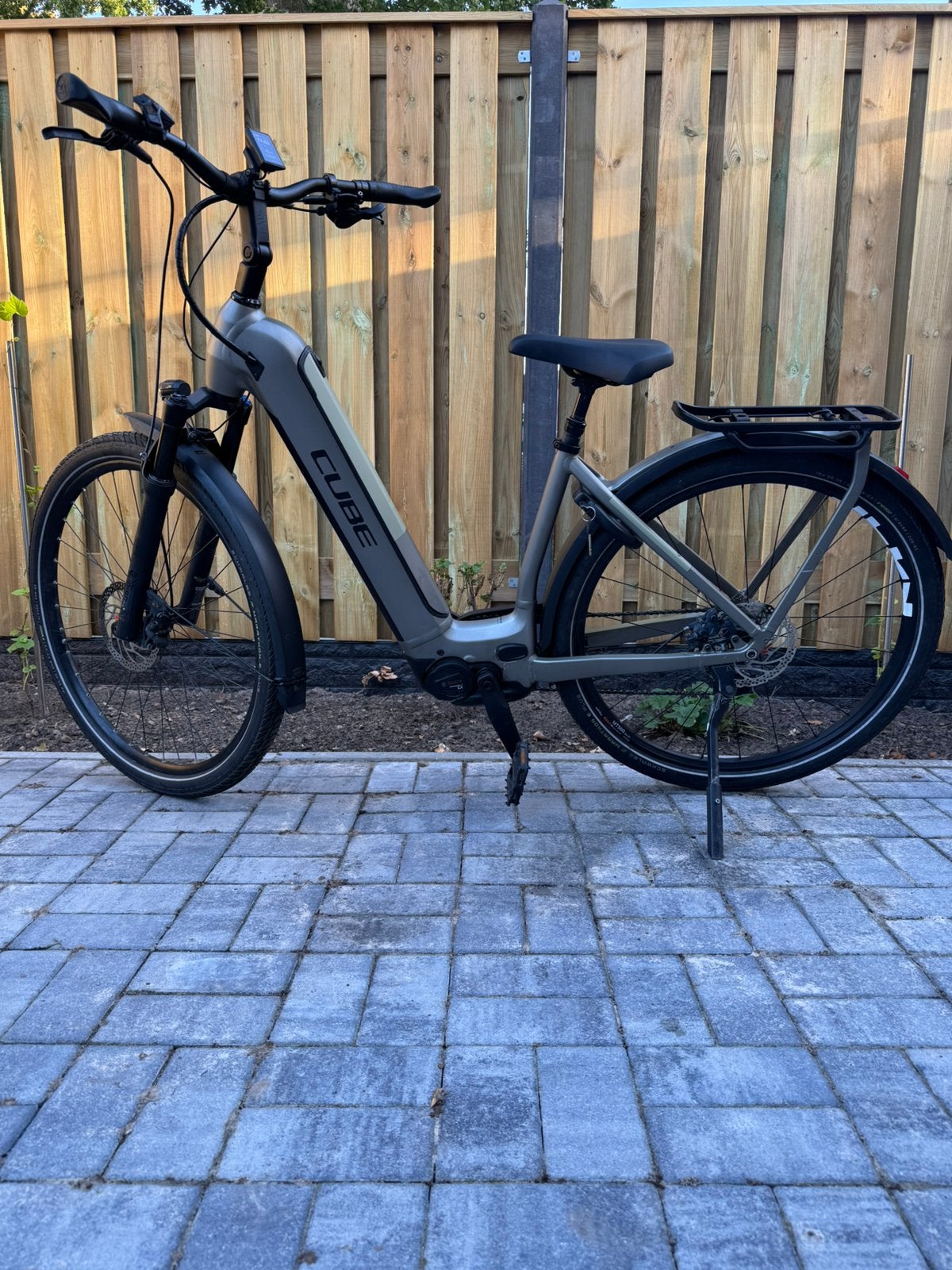 Cube kathmandu pro bosch performance cx middenmotor Accu 750, Ophalen, Zo goed als nieuw, 47 tot 51 cm, Cube
