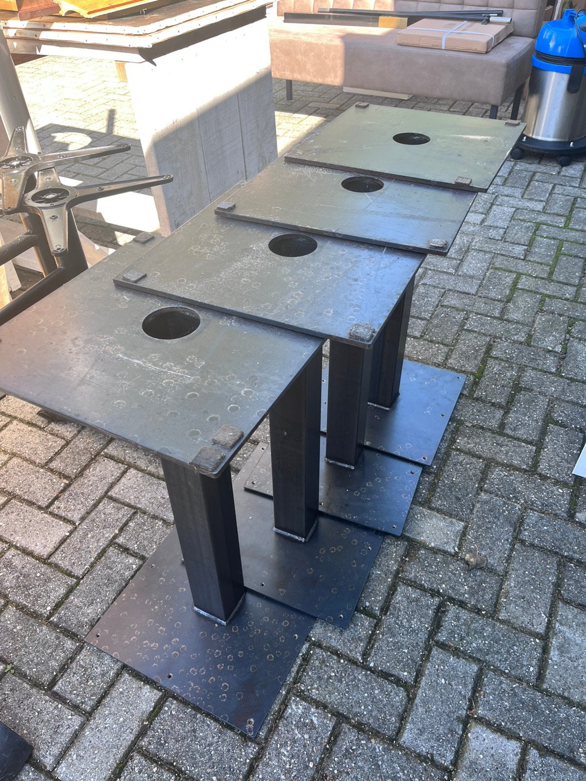 4x tafelpoot metaal, Huis en Inrichting, Ophalen, Rond, 50 tot 100 cm, Zo goed als nieuw