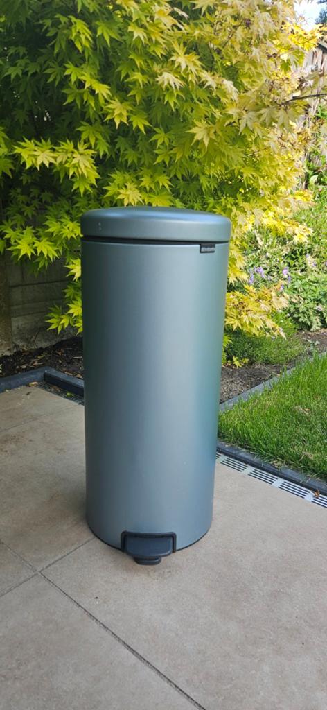 Brabantia prullenbak 30 liter, Tuin en Terras, 150 liter of meer, Ophalen, Gebruikt