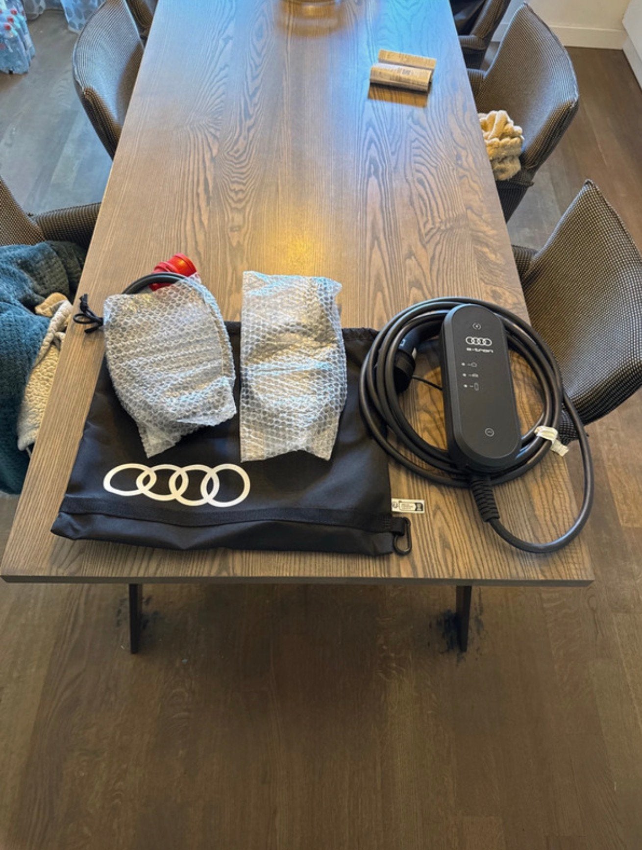 Audi e-tron Draagbare Oplader - Origineel, Ophalen of Verzenden, Nieuw, Audi