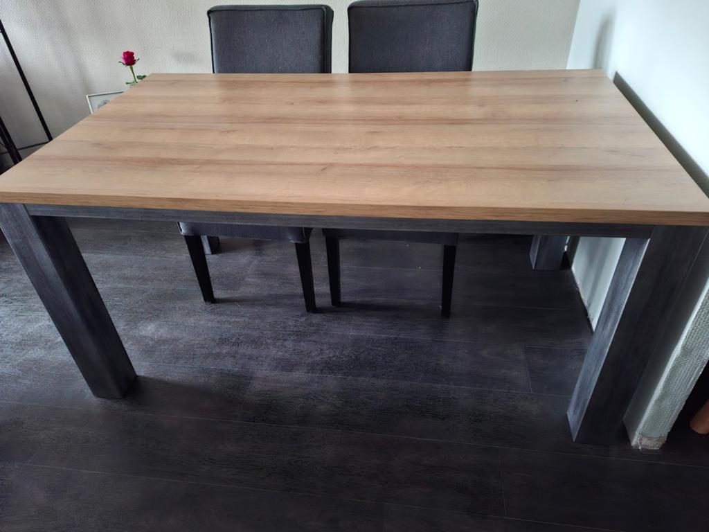 Tafel, Ophalen, 50 tot 100 cm, Zo goed als nieuw, Vier personen