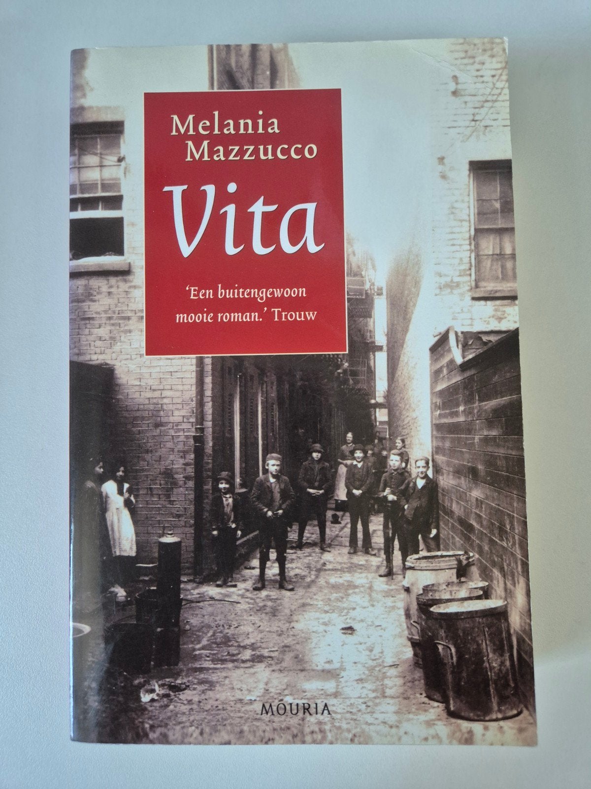 M. Mazzucco - Vita, Ophalen of Verzenden, Zo goed als nieuw, M. Mazzucco